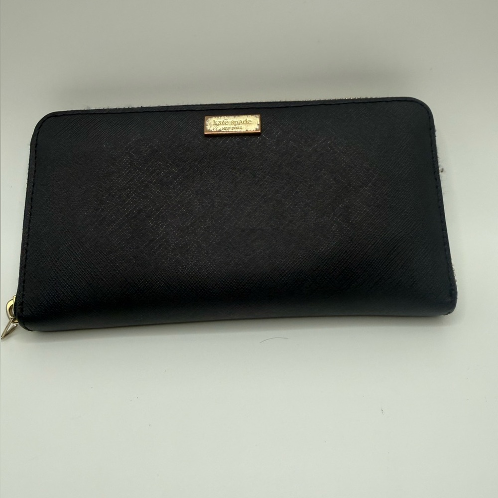 Kate Spade New York Laurel Way Neda zip-around continental wallet in NAVY